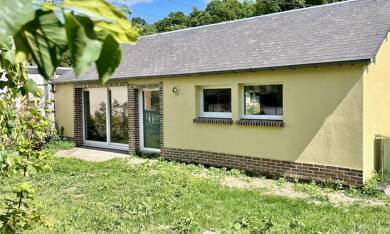 Maison de plain-pied à vendre 145 000 € 2 pièces 1 chambre 47 m² 522 m² de terrain La Ferriere sur Risle 27760