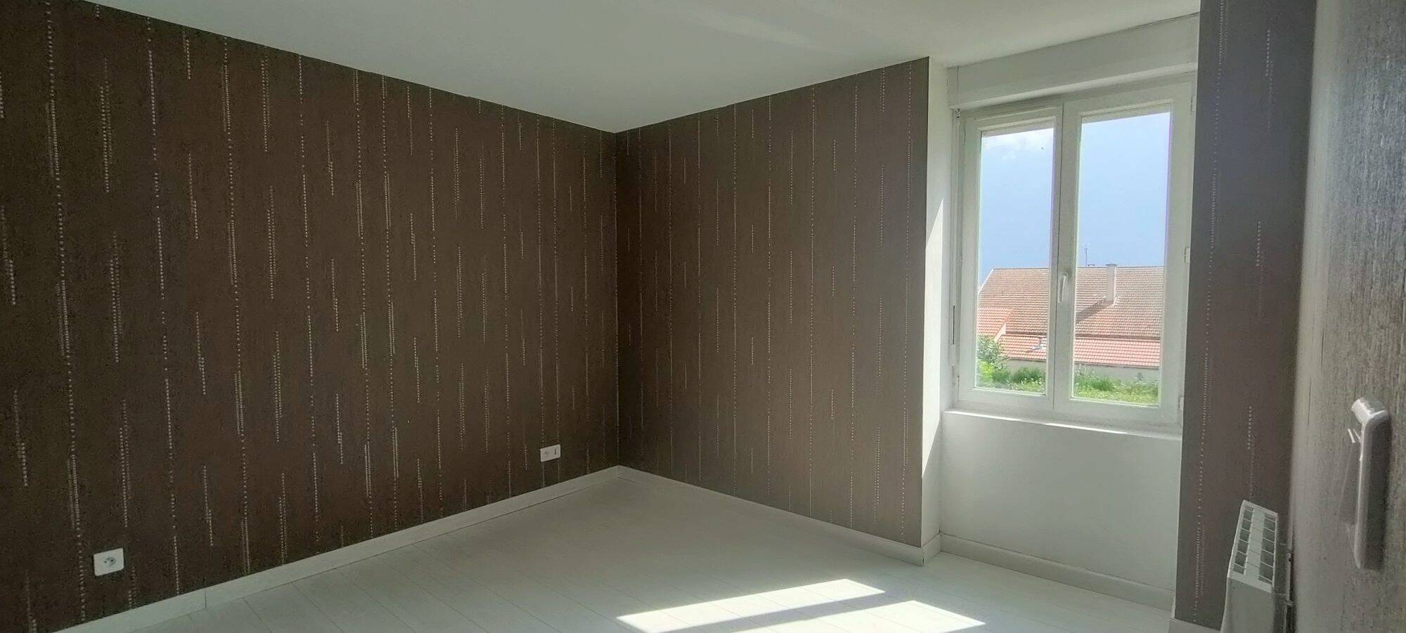 Maison à louer, 110m², NEULISE