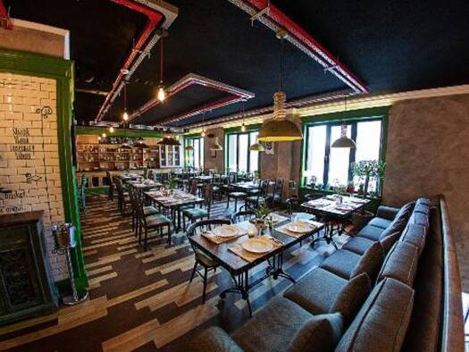 Activités diverses à vendre Fonds de commerce 495 000 € 410 m² de surface de vente Victor Hugo-République Clichy 92110