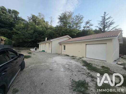 Maison de plain-pied à vendre 297 000 € 5 pièces 3 chambres 102,18 m² 659 m² de terrain Assieu 38150