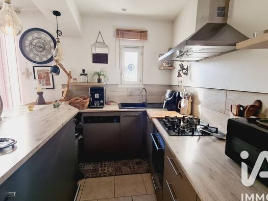 Appartement à vendre 147 000 € 3 pièces 2 chambres 72 m² Étage 2/2 Zone Périphérique Urbaine Carpentras 84200