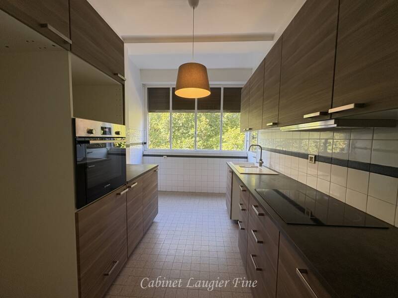 Maison à louer, 172m², MARSEILLE 8E