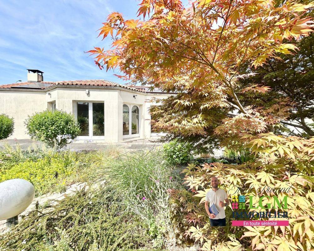Maison à vendre, 237m², LA ROCHE SUR YON