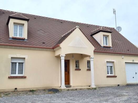 Maison à vendre 272 000 € 8 pièces 6 chambres 180 m² 880 m² de terrain Villers sur Coudun 60150
