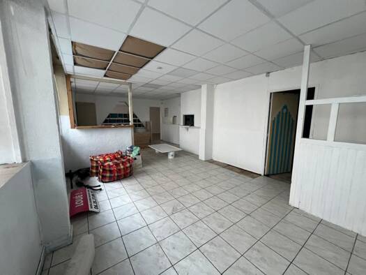 Appartement à vendre 99 000 € 1 pièce 99,5 m² RDC/2 Centre-Marcadieu-Marne Tarbes 65000