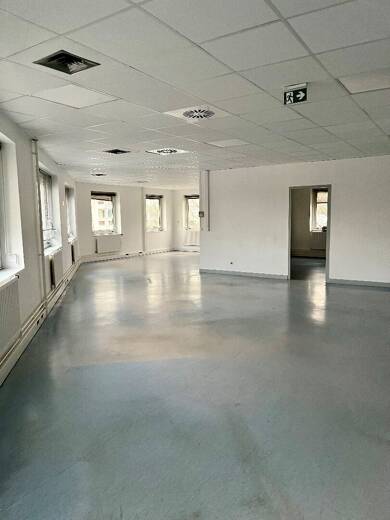 Local commercial à louer 4 147 € 264 m² de surface de vente Leclerc Rillieux la Pape 69140