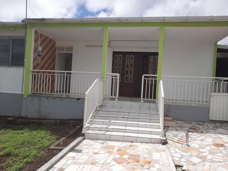 Maison à louer, 90m², CAPESTERRE BELLE EAU