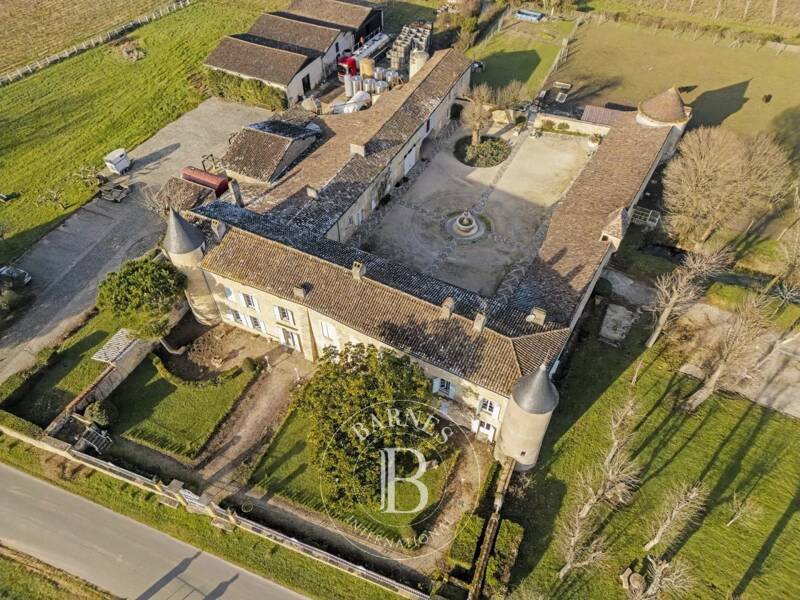 Maison à vendre, 650m², LANGOIRAN