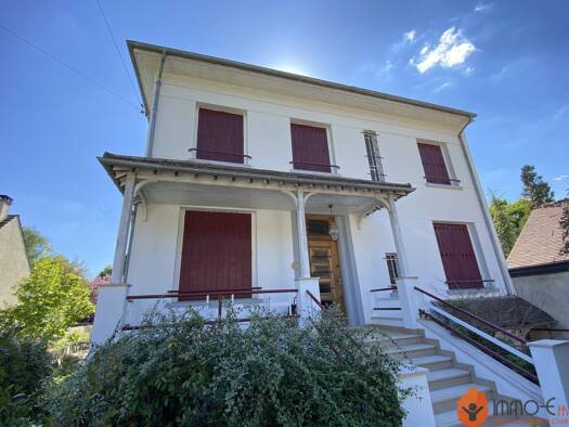 Maison à vendre 439 000 € 7 pièces 5 chambres 180 m² 2 623 m² de terrain Couilly-Pont-Aux-Dames 77860