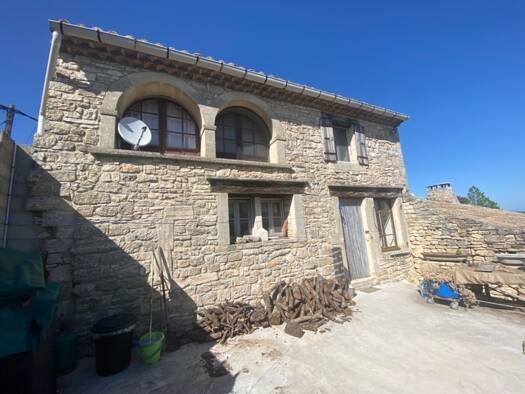Maison à vendre 195 000 € 4 pièces 3 chambres 89 m² 350 m² de terrain Issirac 30760