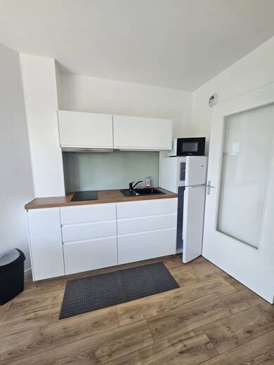Appartement à louer 528 € 1 pièce 20 m² 3 étages Alouette Joue les Tours 37300