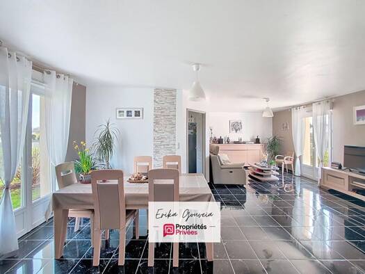 Maison de plain-pied à vendre 299 500 € 5 pièces 4 chambres 100 m² 1 048 m² de terrain Étretat 76790