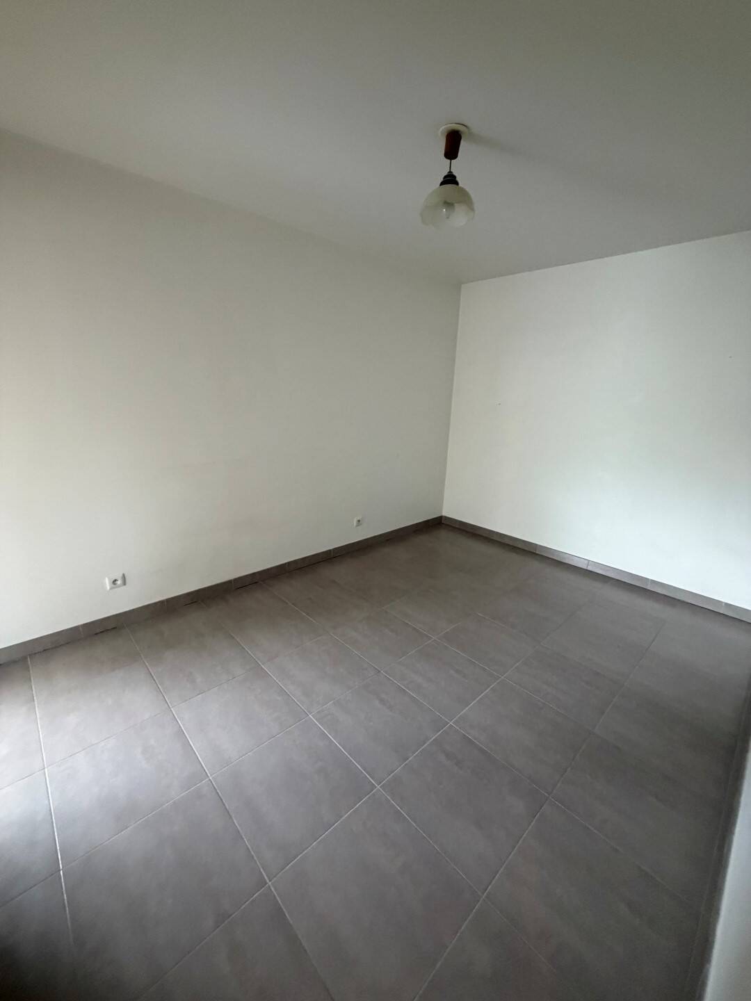 Maison à louer, 47m², SAINT MAUR DES FOSSES