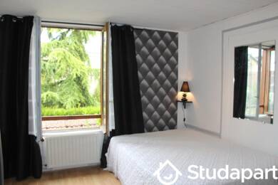 Appartement à louer 350 € 1 pièce 1 chambre 18 m² RDC Saint Martin Troyes 10000