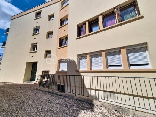 Appartement à vendre 110 000 € 3 pièces 2 chambres 73,08 m² Étage 1/3 Centre Ville Pont-Audemer 27500