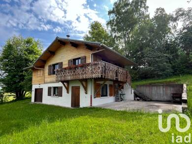 Chalet à vendre 533 000 € 4 pièces 3 chambres 108 m² 1 981 m² de terrain Fillière 74570