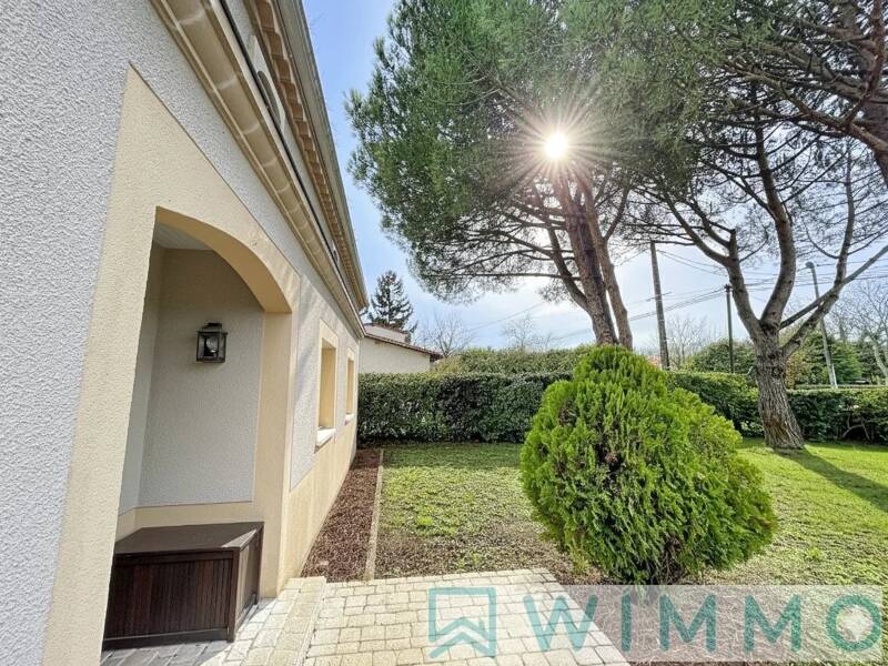 Maison à louer, 110m², SAINT CAPRAIS DE BORDEAUX