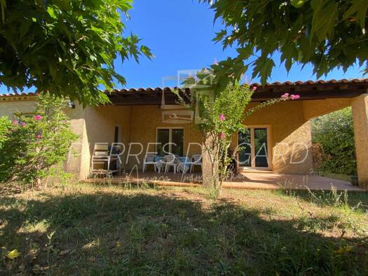 Maison de plain-pied à vendre 419 000 € 4 pièces 2 chambres 108 m² 1 260 m² de terrain Collias 30210