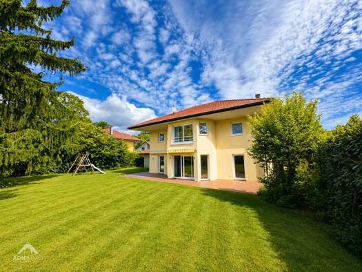 Maison à vendre 825 000 € 6 pièces 5 chambres 187 m² 862 m² de terrain Ouest Saint-Genis-Pouilly 01630