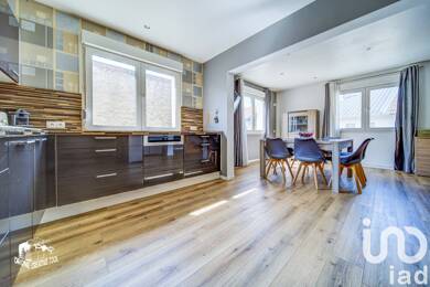 Appartement à vendre 279 000 € 4 pièces 2 chambres 89 m² 1 étages Sud Ouest Hettange-Grande 57330