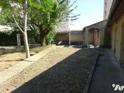 Maison de plain-pied à vendre 130 000 € 3 pièces 2 chambres 60 m² 478 m² de terrain Valence 26000