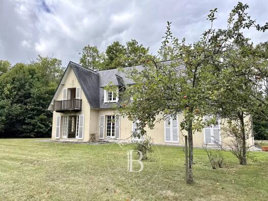 Maison à vendre 767 000 € 8 pièces 172 m² 7 320 m² de terrain Gonneville-sur-Honfleur 14600