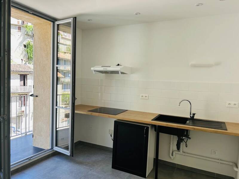 Maison à louer, 68m², LUCERAM