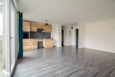 Appartement à vendre 165 000 € 3 pièces 2 chambres 64 m² RDC/2 Centre Cugnaux 31270