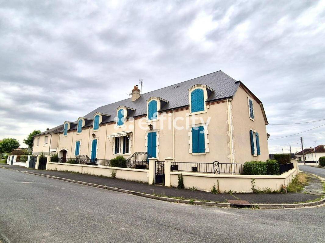 Maison à vendre, 345m², LA CHATRE