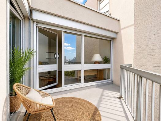 Appartement à vendre 398 000 € 3 pièces 2 chambres 74,74 m² Étage 6/6 Kremlin-Saint Germain Le Kremlin-Bicêtre 94270