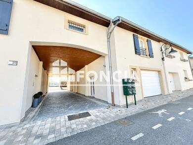 Maison de ville à louer 1 350 € 5 pièces 2 chambres 165,5 m² Glatigny 57530
