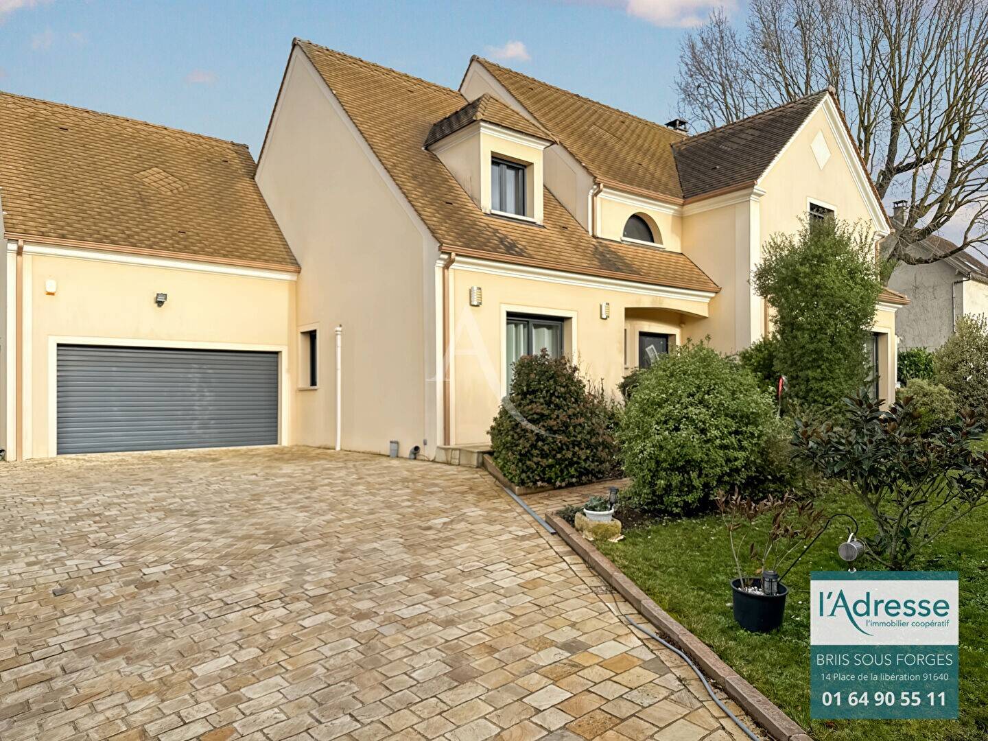 Maison à vendre, 210m², FONTENAY LES BRIIS