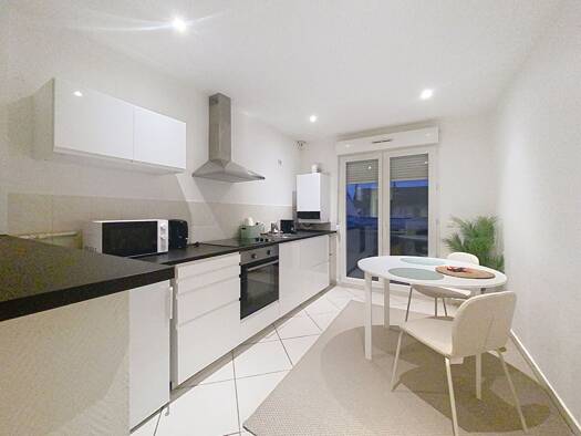 Appartement à louer 690 € 2 pièces 1 chambre 38 m² Étage 1/2 Ouest Amnéville 57360