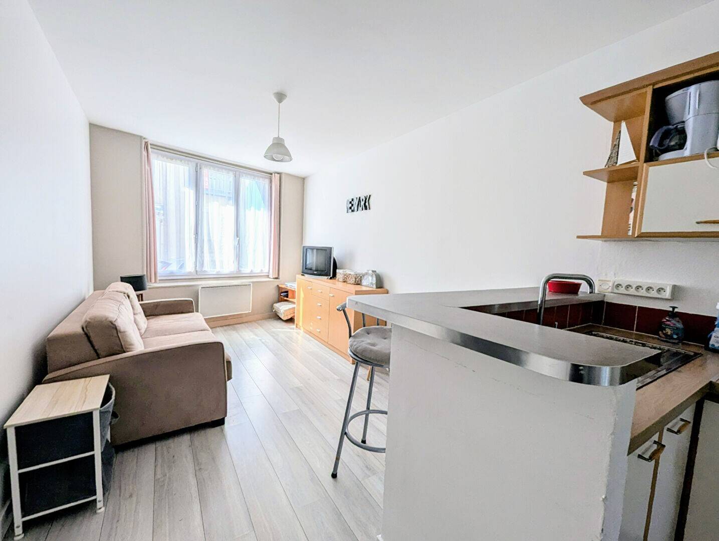 Maison à vendre, 36m², LE POULIGUEN
