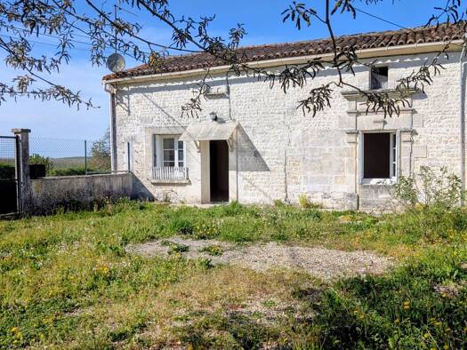 Maison à vendre 91 000 € 3 pièces 1 chambre 67 m² 985 m² de terrain Segonzac 16130