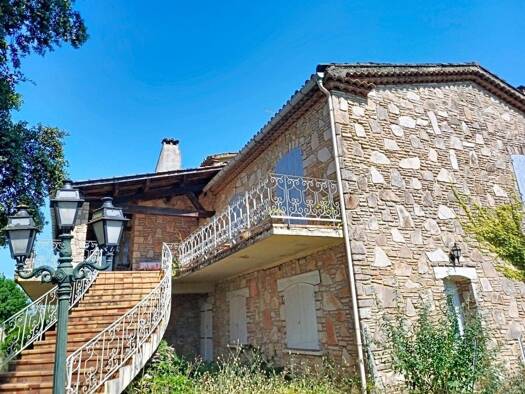 Demeure à vendre 445 000 € 14 pièces 8 chambres 366 m² 3 000 m² de terrain Cornillon 30630