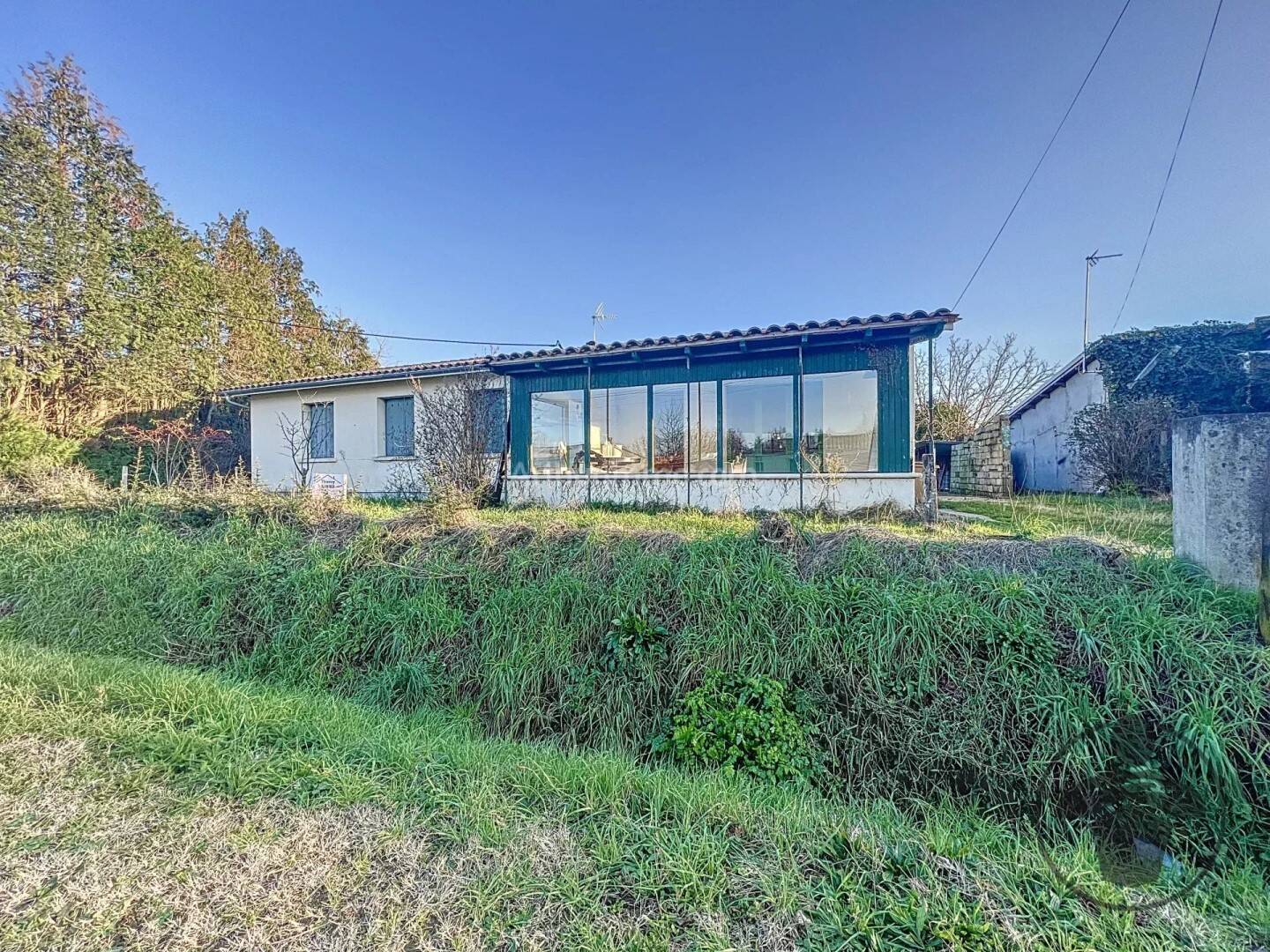 Maison à vendre, 98m², LES EGLISOTTES ET CHALAURES