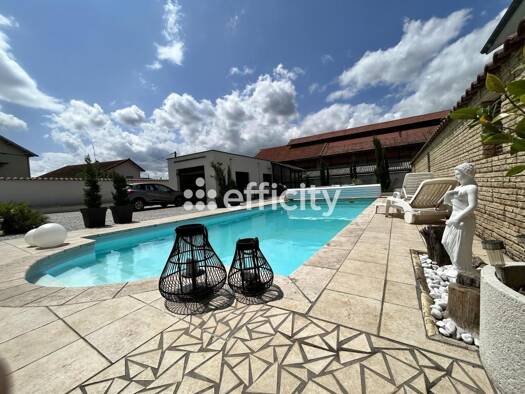 Maison à vendre 333 000 € 6 pièces 3 chambres 151 m² 783 m² de terrain Mulsant Roanne 42300