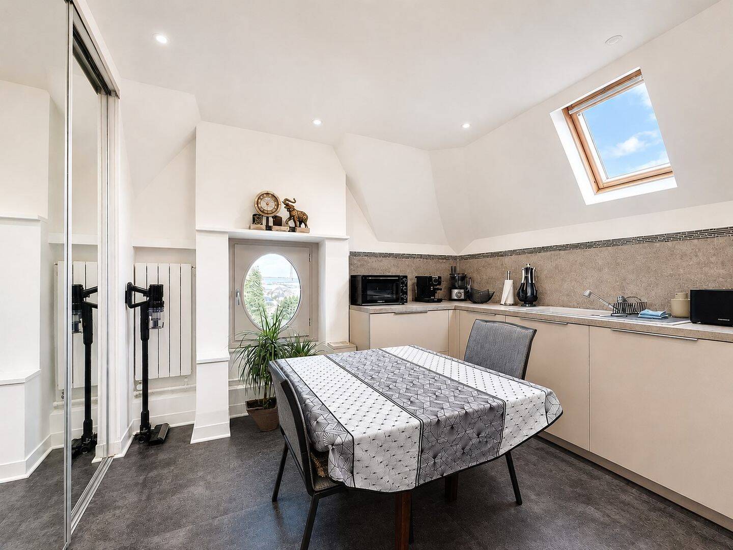 Maison à vendre, 109m², LA RIVIERE SAINT SAUVEUR