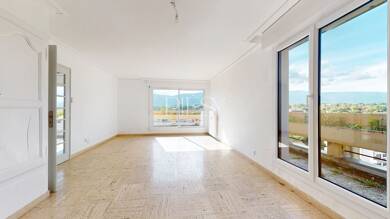 Appartement à louer 2 000 € 4 pièces 3 chambres 92 m² Dernier étage, Étage 7/7 Sud Ouest Saint Julien en Genevois 74160
