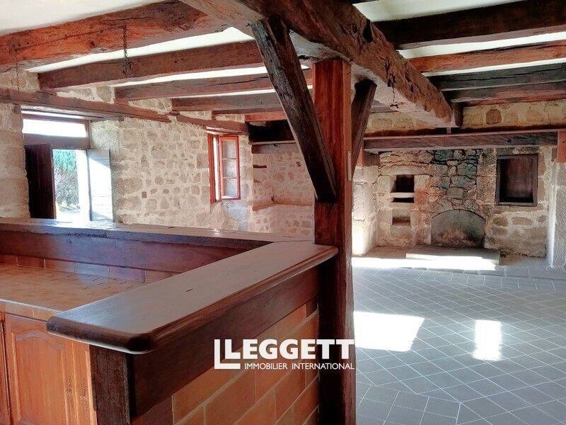 Maison à vendre, 208m², ROCHE LE PEYROUX