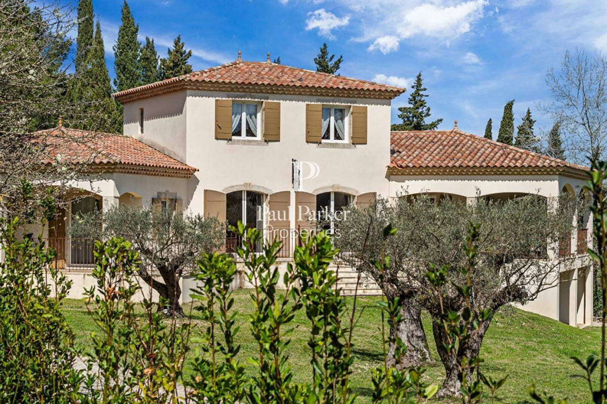 Maison à vendre, 177m², EYGALIERES