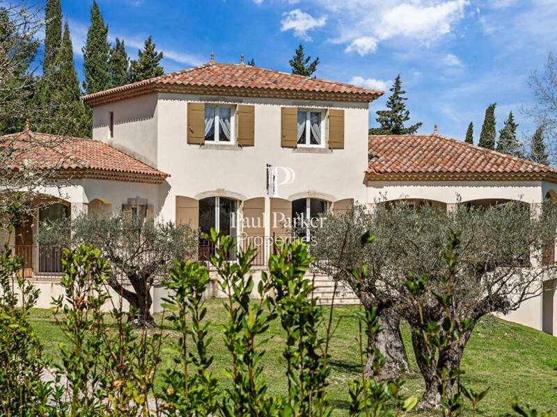 Maison à vendre, 177m², EYGALIERES