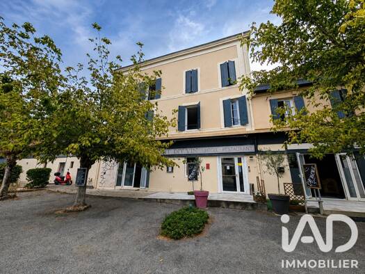 Local commercial à vendre 127 200 € 400 m² de surface de vente Saint-Aigulin 17360