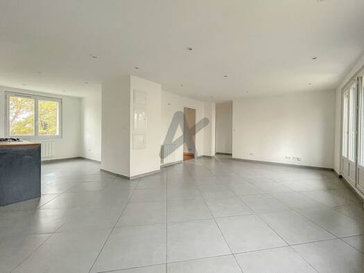 Appartement à vendre 220 000 € 4 pièces 3 chambres 78,2 m² Étage 2/4 L'Arbresle 69210