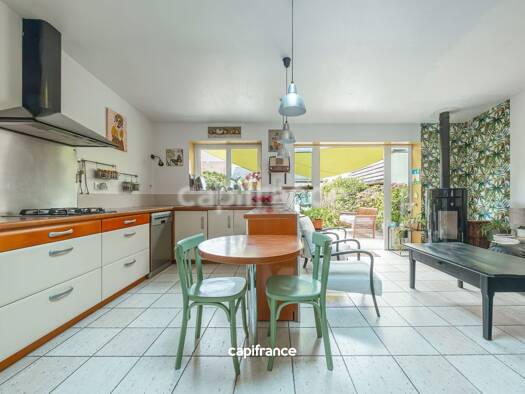 Maison à vendre 349 900 € 5 pièces 3 chambres 147 m² 650 m² de terrain Hôpital-Chasse Royale-Le Pré Le Mans 72100