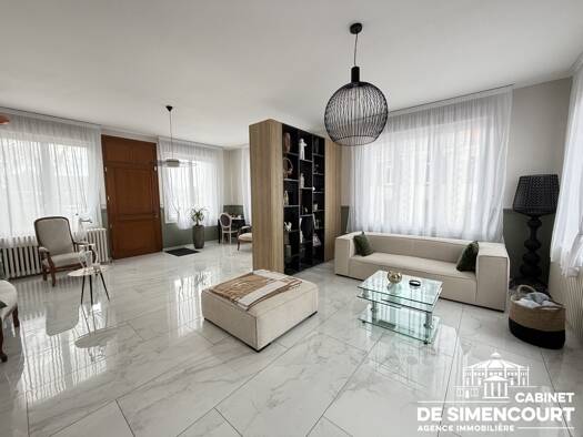 Maison à vendre 315 000 € 5 pièces 4 chambres 222,4 m² Moreuil 80110