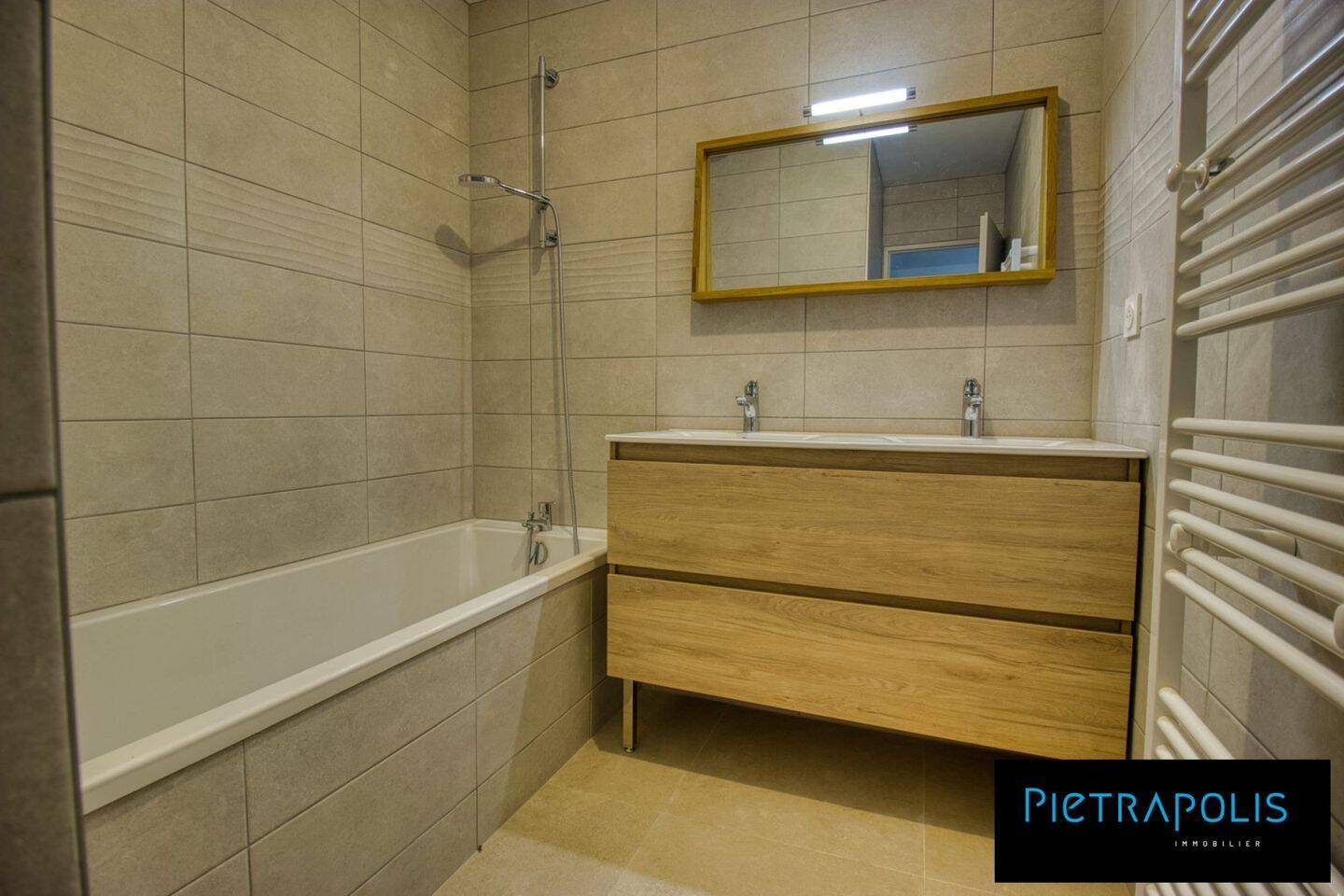 Maison à vendre, 119m², SAINT MAURICE DE SATONNAY
