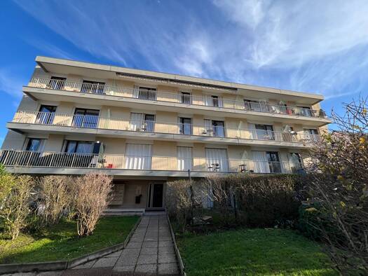 Appartement à vendre 107 000 € 1 pièce 24,02 m² Étage 1/3 Marx Dormoy Livry-Gargan 93190