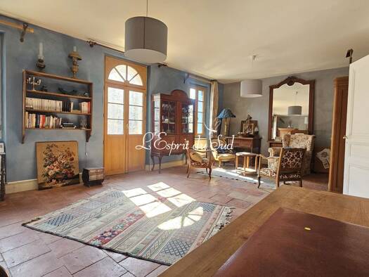 Maison à vendre 265 500 € 8 pièces 4 chambres 196 m² 89 m² de terrain Rabastens 81800